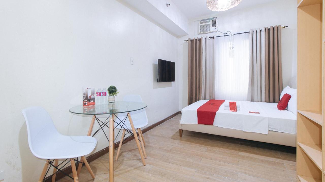 Reddoorz Plus @ Cuarto Verde Staycation Las Piñas Luaran gambar