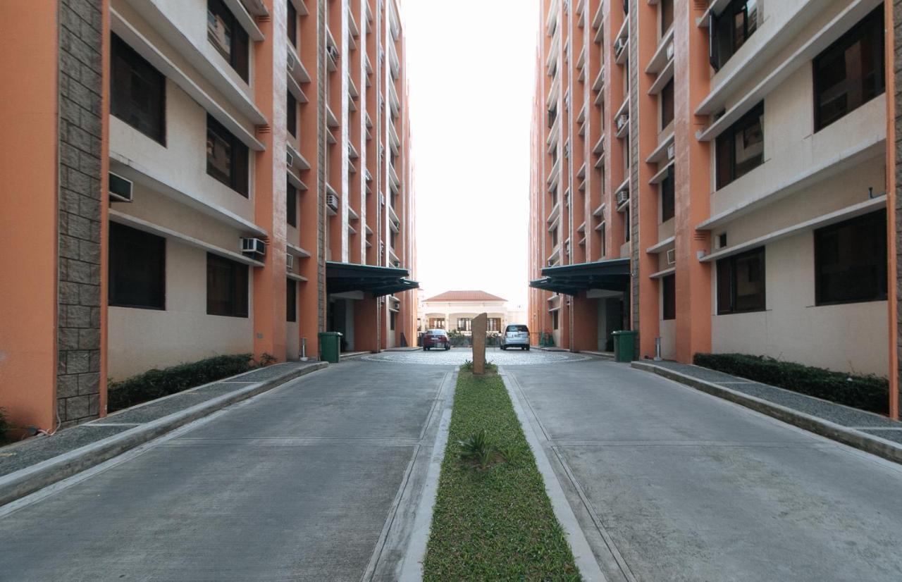 Reddoorz Plus @ Cuarto Verde Staycation Las Piñas Luaran gambar