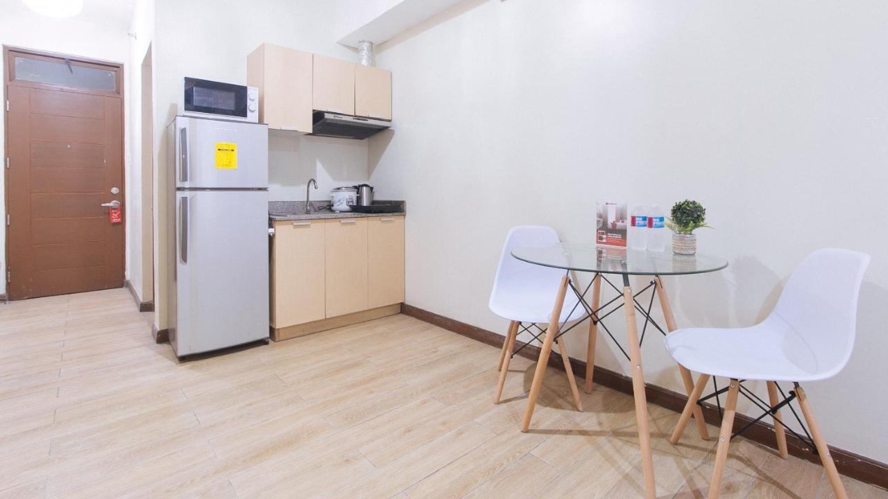 Reddoorz Plus @ Cuarto Verde Staycation Las Piñas Luaran gambar