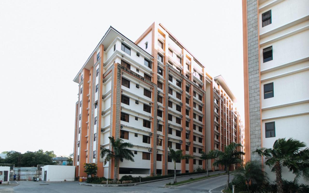 Reddoorz Plus @ Cuarto Verde Staycation Las Piñas Luaran gambar