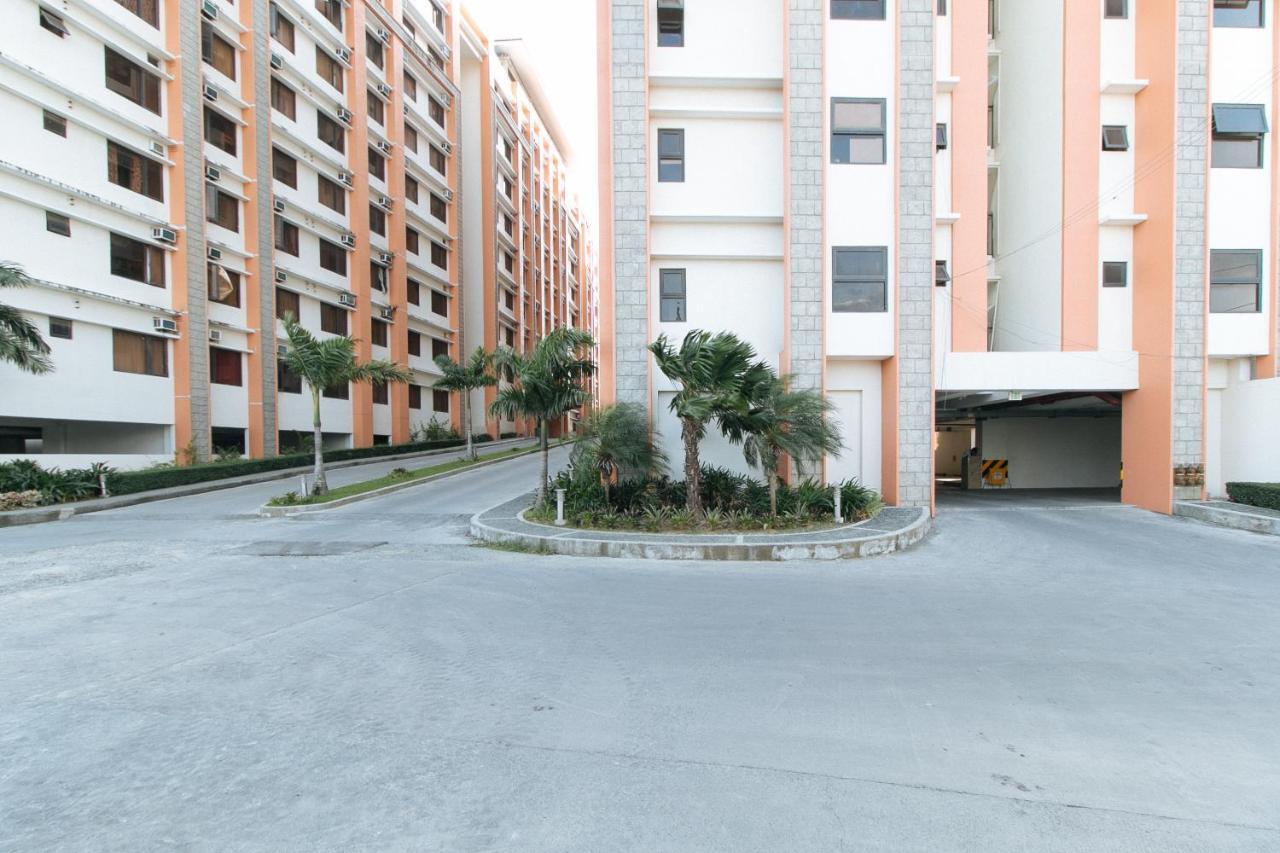Reddoorz Plus @ Cuarto Verde Staycation Las Piñas Luaran gambar