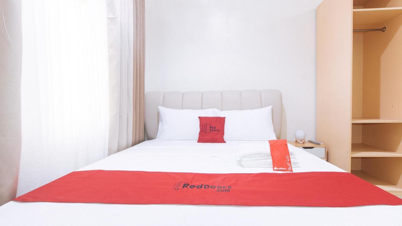 Reddoorz Plus @ Cuarto Verde Staycation Las Piñas Luaran gambar