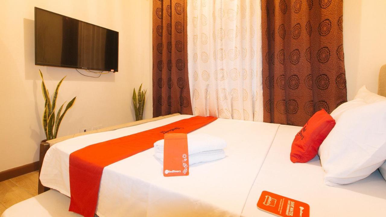 Reddoorz Plus @ Cuarto Verde Staycation Las Piñas Luaran gambar