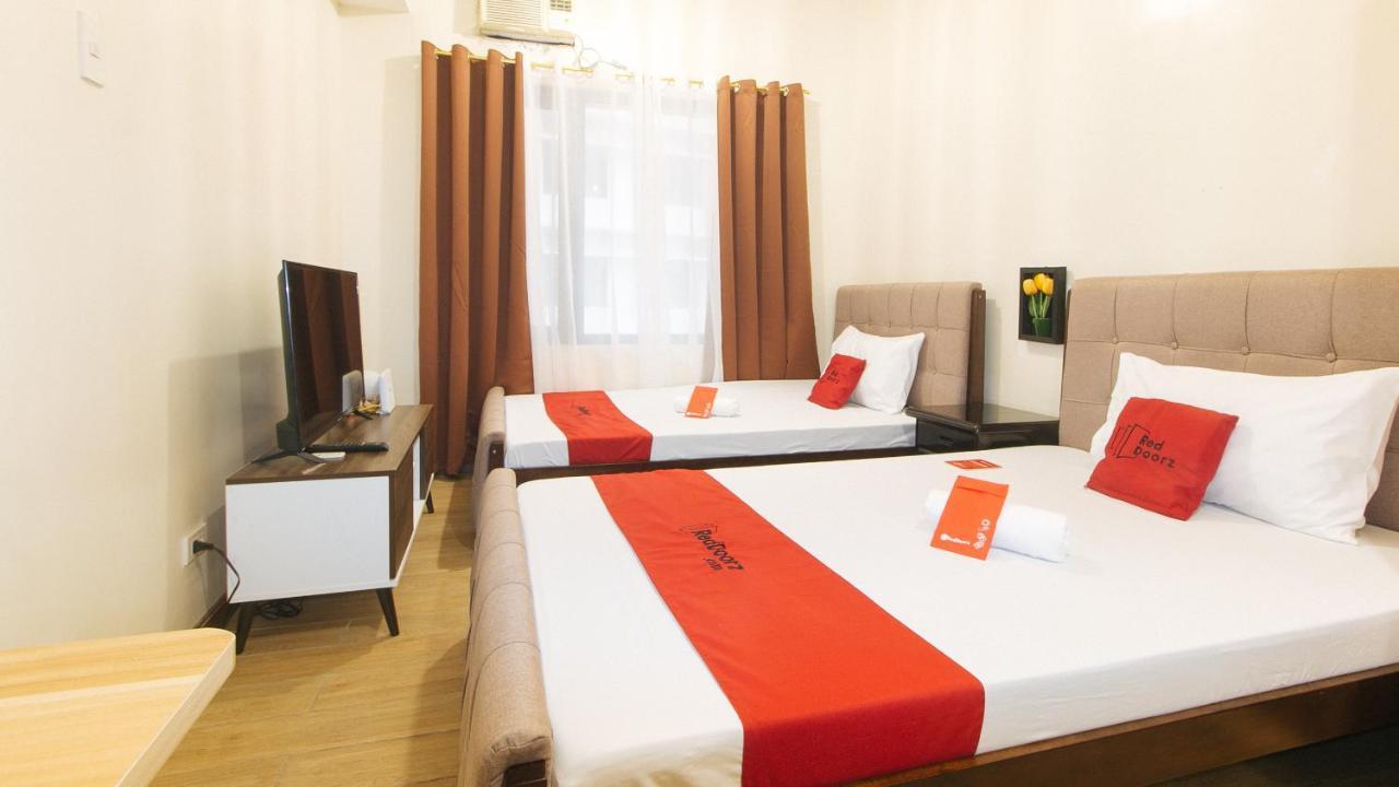 Reddoorz Plus @ Cuarto Verde Staycation Las Piñas Luaran gambar