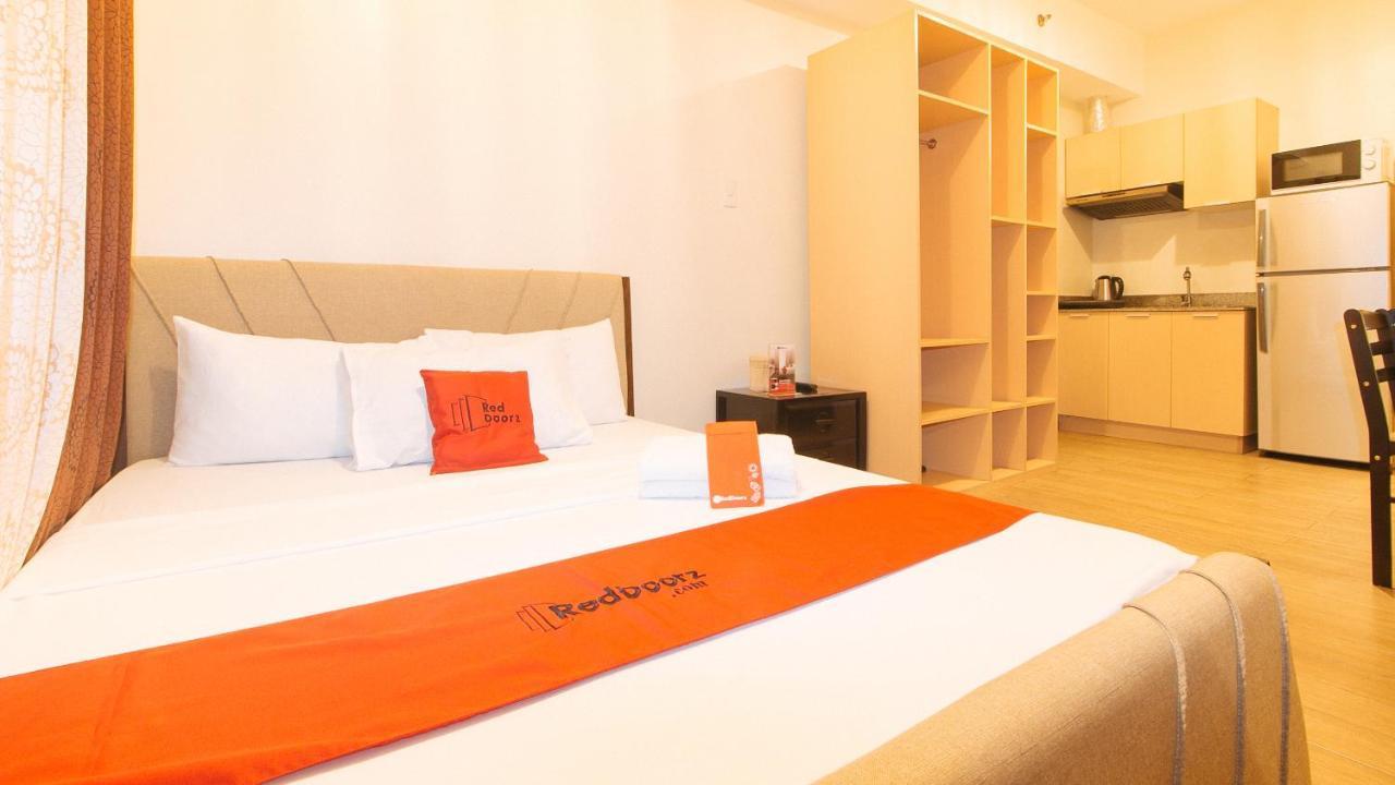 Reddoorz Plus @ Cuarto Verde Staycation Las Piñas Luaran gambar