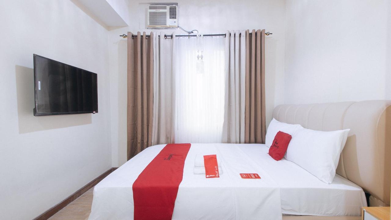 Reddoorz Plus @ Cuarto Verde Staycation Las Piñas Luaran gambar