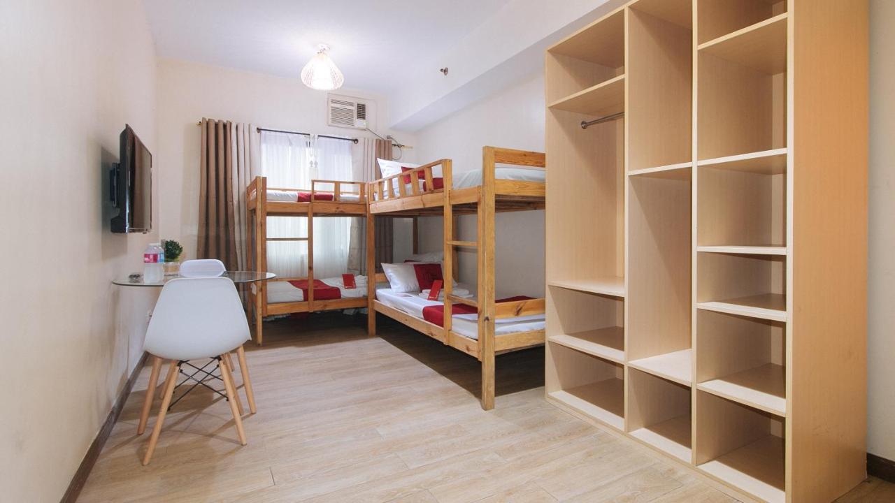 Reddoorz Plus @ Cuarto Verde Staycation Las Piñas Luaran gambar
