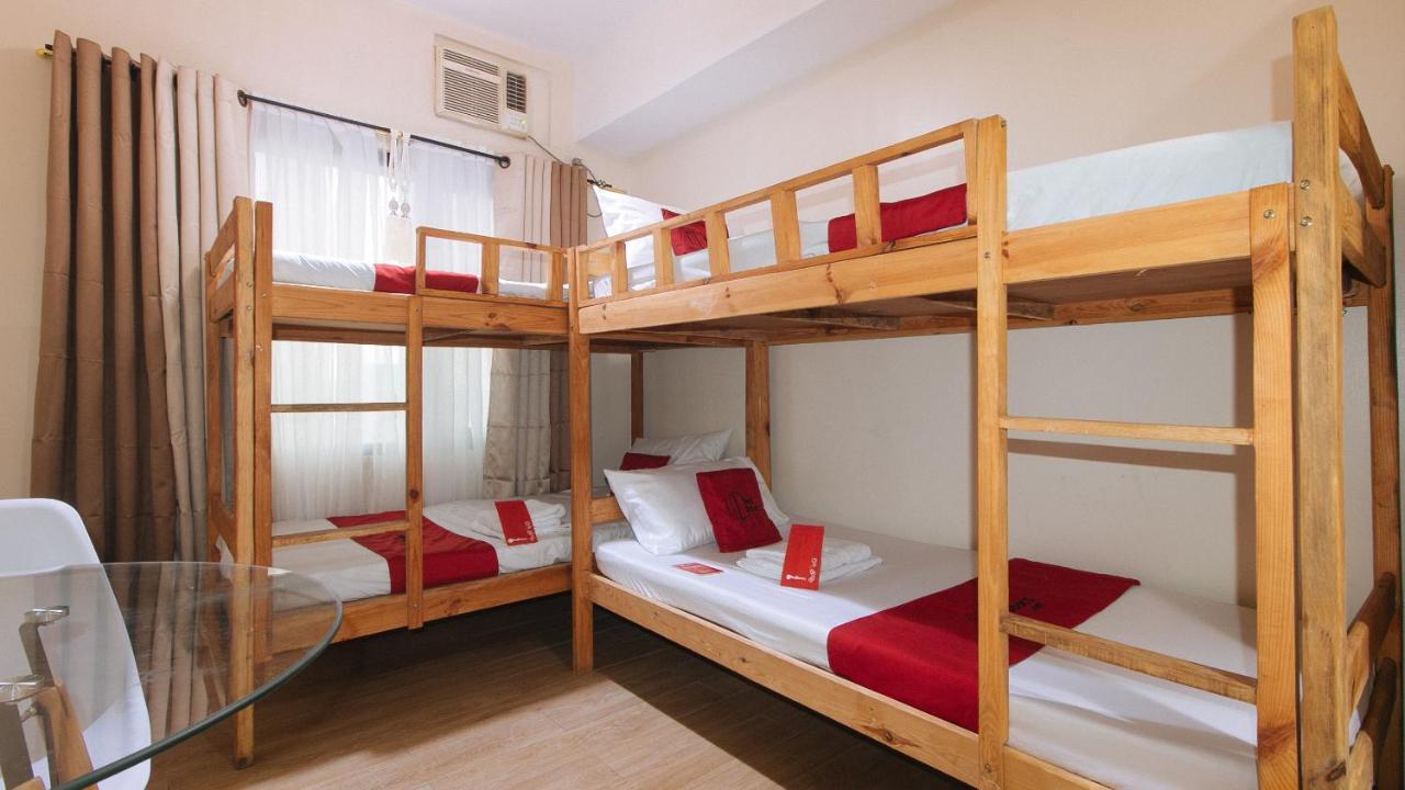 Reddoorz Plus @ Cuarto Verde Staycation Las Piñas Luaran gambar