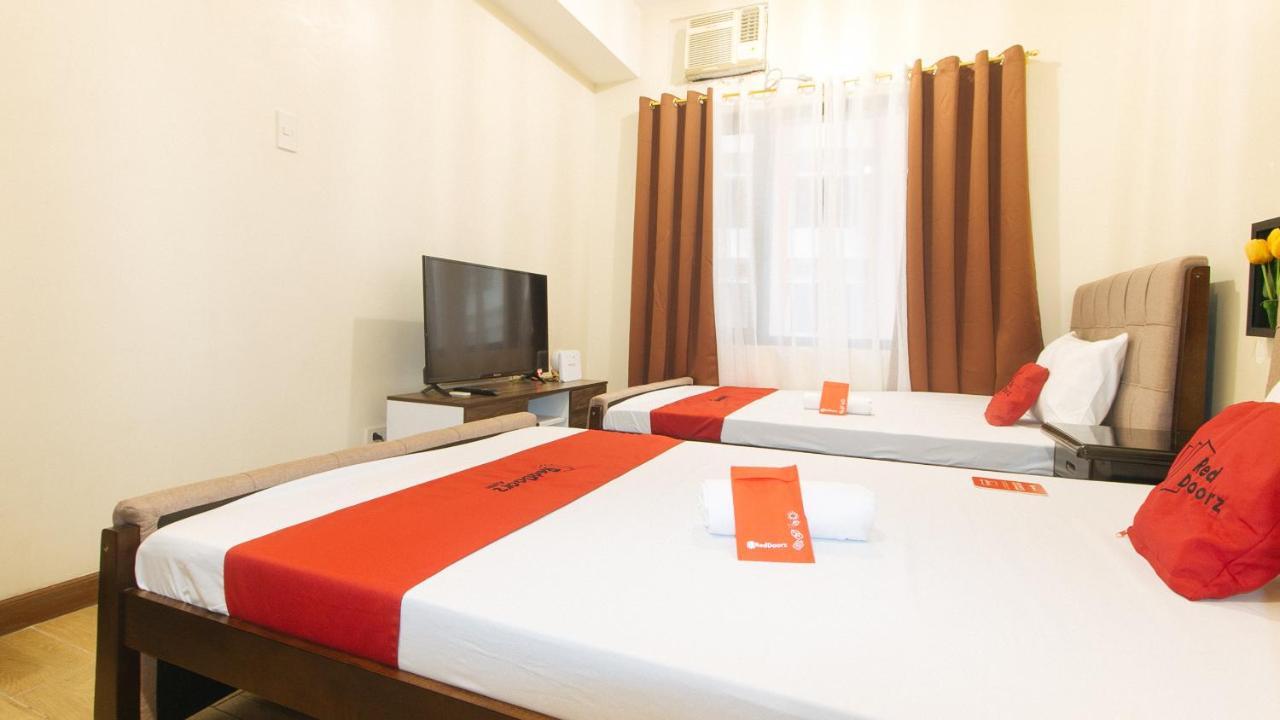 Reddoorz Plus @ Cuarto Verde Staycation Las Piñas Luaran gambar